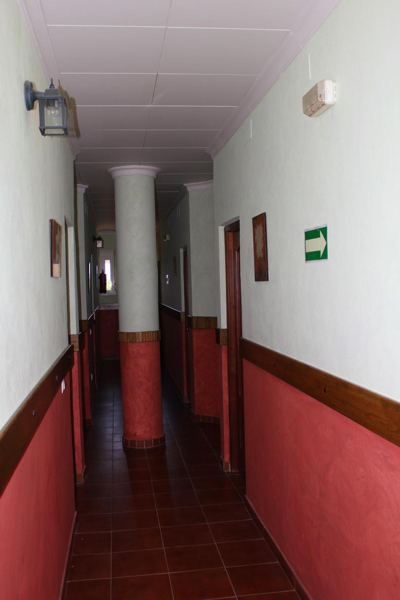 Hostal Cafeteria El Mero Zahora Exterior photo